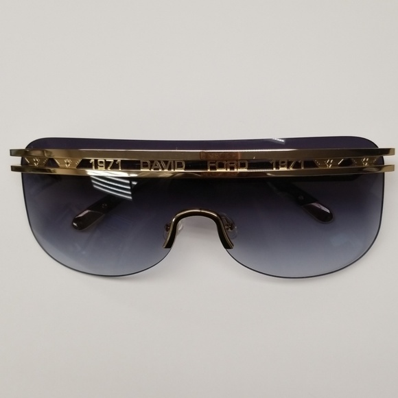 Signature Shields - Picture 1 of 2